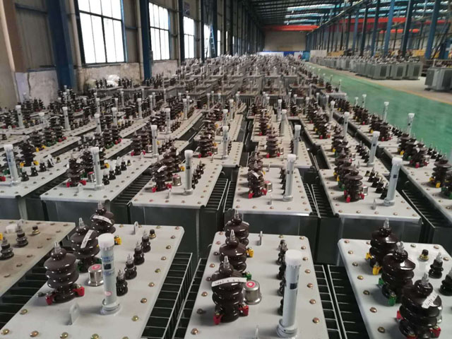 西林1000KVA油浸式变压器